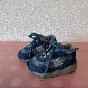 New Balance‎ Kids 790 Sneakers Size 2